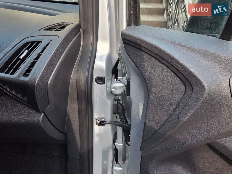 Грузовой фургон Ford Transit Connect 2014 в Виннице