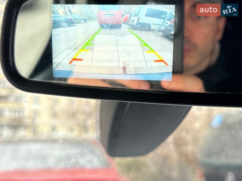 Грузовой фургон Ford Transit Connect 2014 в Киеве фото 12 Грузовой фургон Ford Transit Connect 2014 в Киеве