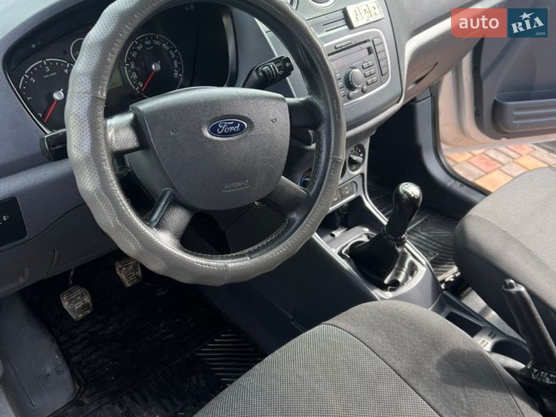 Мінівен Ford Transit Connect 2009 в Мурованих Курилівцях