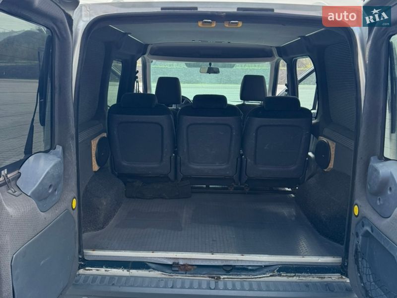 Грузопассажирский фургон Ford Transit Connect 2010 в Черновцах