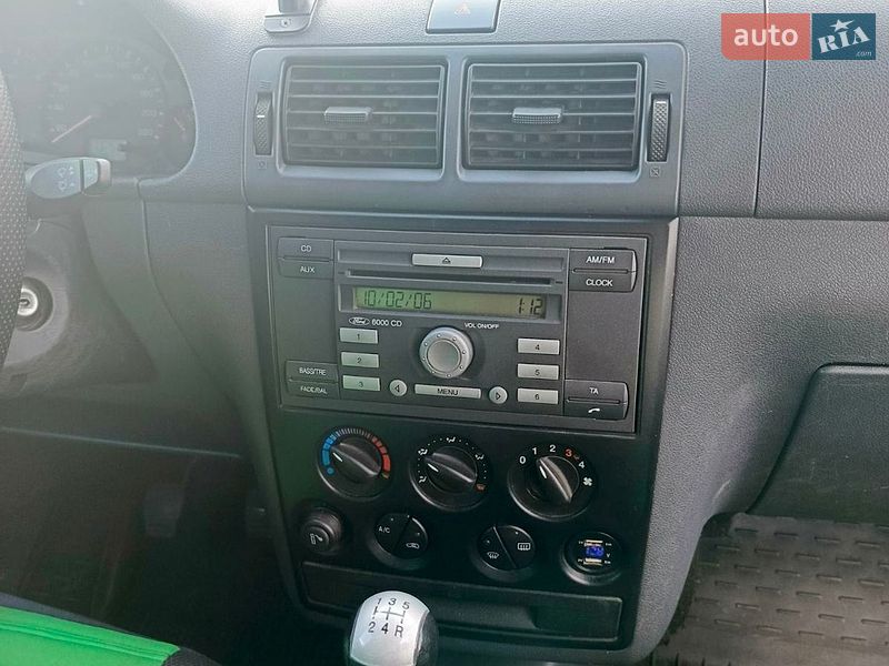 Вантажний фургон Ford Transit Connect 2007 в Дніпрі