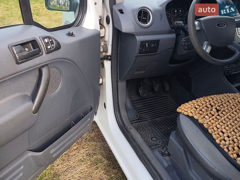 Грузовой фургон Ford Transit Connect 2012 в Киеве