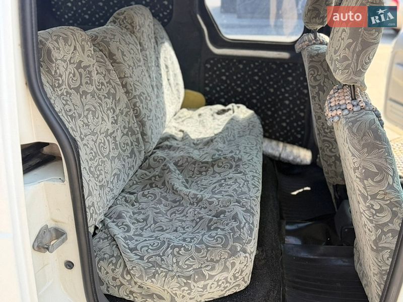 Мінівен Ford Transit Connect 2006 в Кропивницькому