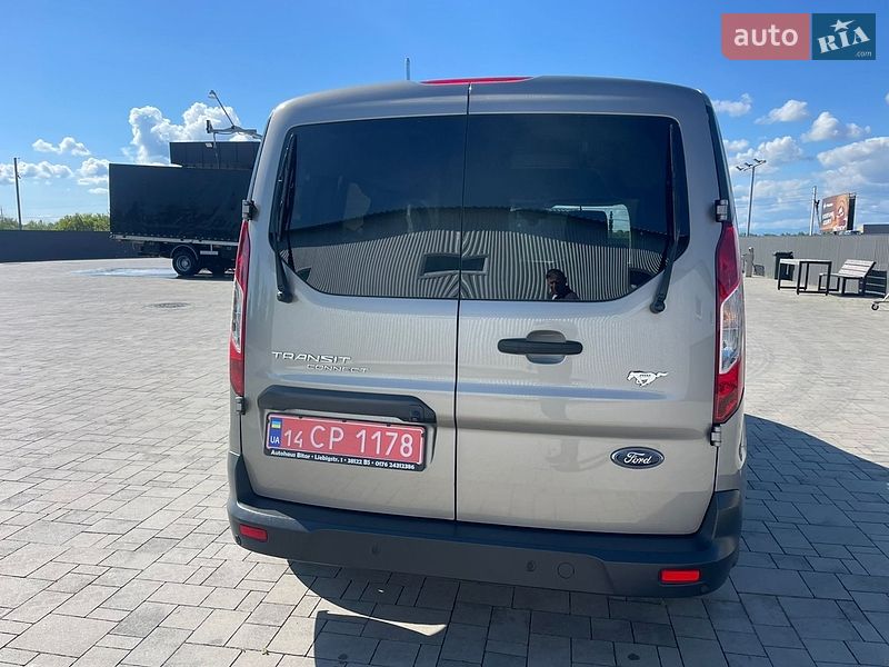 Минивэн Ford Transit Connect 2016 в Ивано-Франковске
