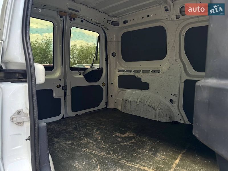 Грузовой фургон Ford Transit Connect 2009 в Ровно
