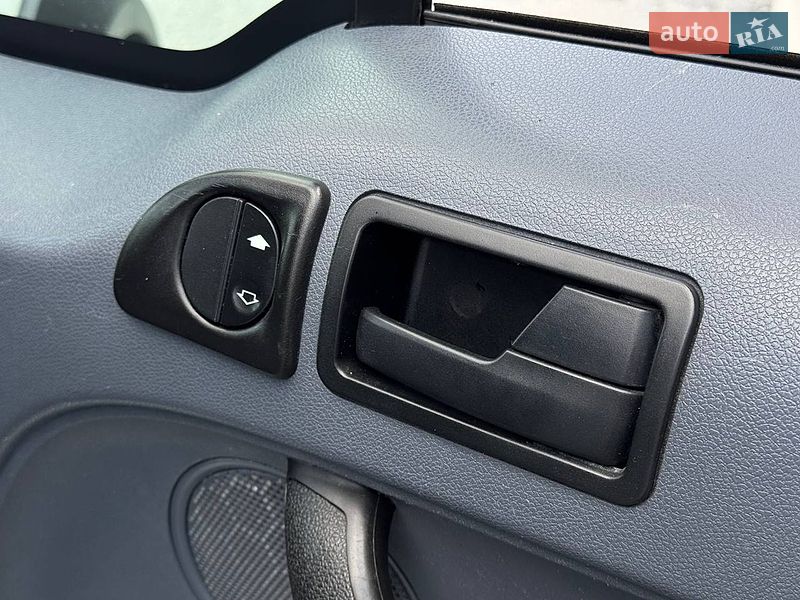 Грузовой фургон Ford Transit Connect 2009 в Ровно