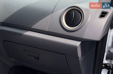 Грузовой фургон Ford Transit Connect 2009 в Ровно