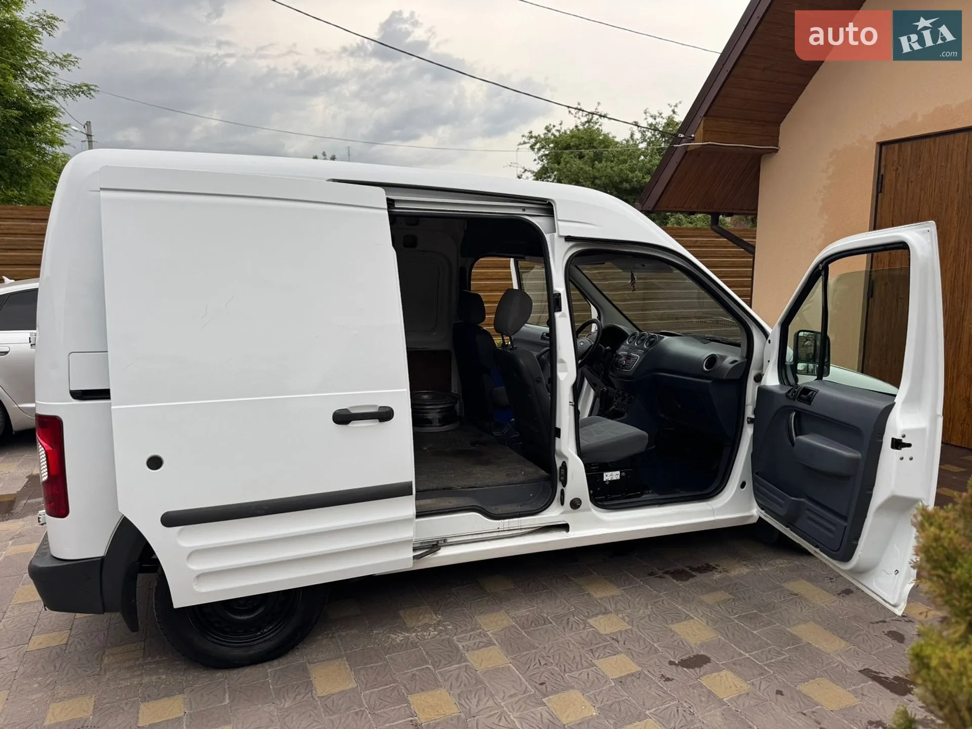 2010 Ford Transit Connect - мініатюра 24