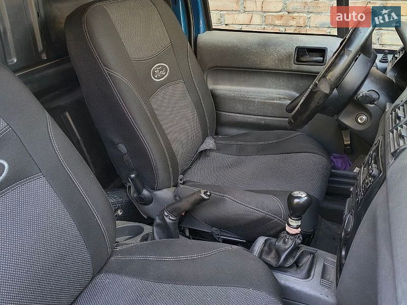 Грузовой фургон Ford Transit Connect 2004 в Киеве