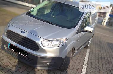 Грузопассажирский фургон Ford Transit Courier 2017 в 