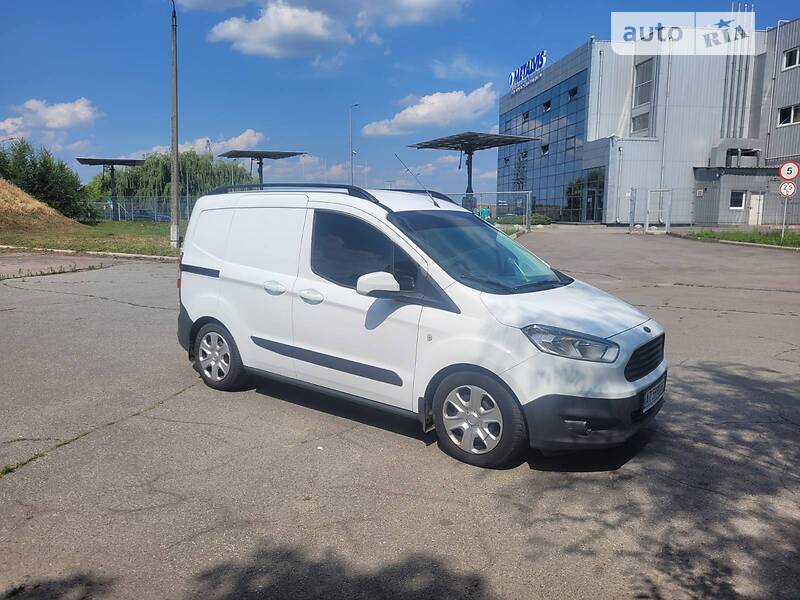 Мінівен Ford Transit Courier 2017 в Павлограді