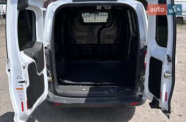 Грузовой фургон Ford Transit Courier 2015 в 