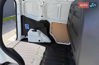 Грузовой фургон Ford Transit Courier 2023 в 