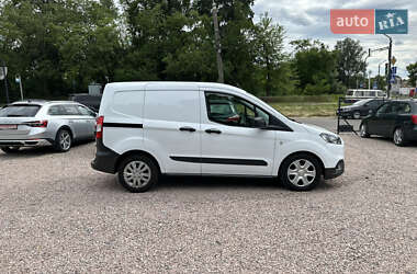 Грузовой фургон Ford Transit Courier 2020 в 