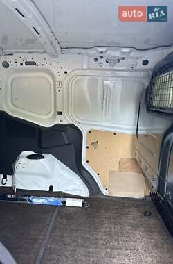 Вантажний фургон Ford Transit Courier 2015 в 