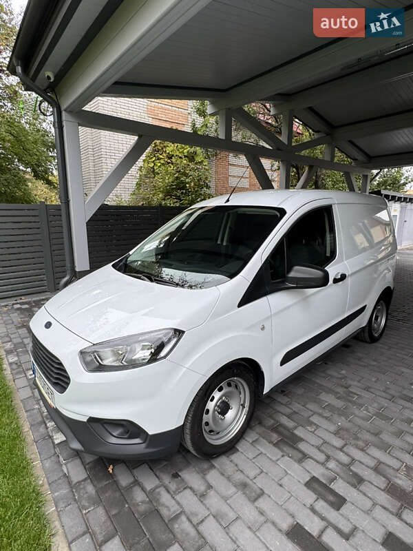 Грузовой фургон Ford Transit Courier 2021 в Киеве