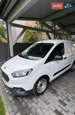 Грузовой фургон Ford Transit Courier 2021 в 