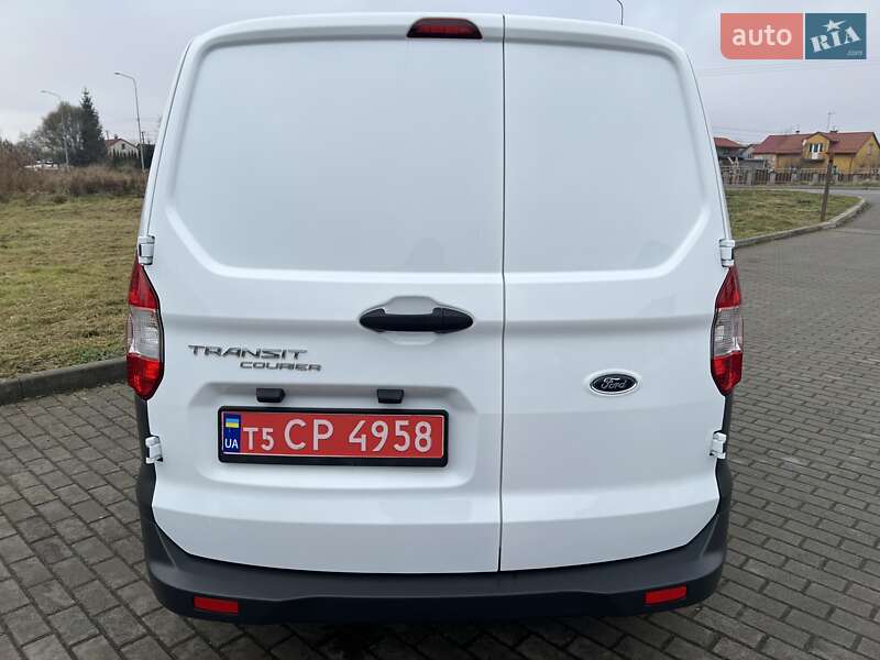 Вантажний фургон Ford Transit Courier 2021 в Львові