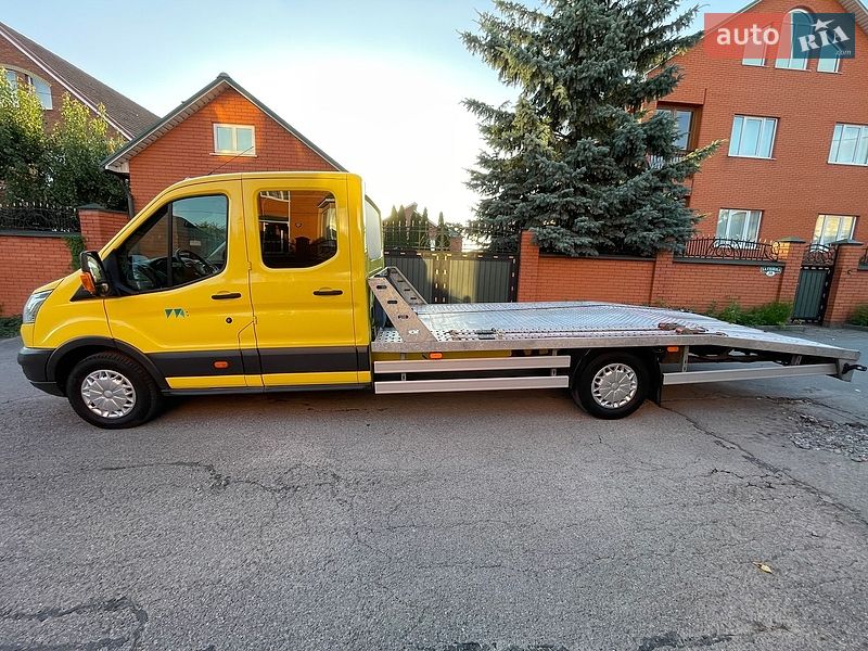 Автовоз Ford Transit Courier 2015 в Виннице