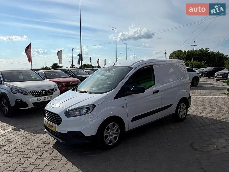 Ford Transit Courier 2022