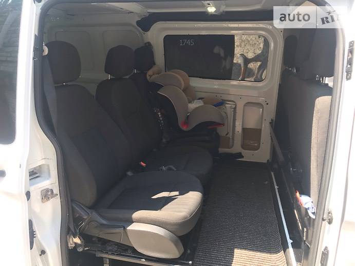 Вантажопасажирський фургон Ford Transit Custom 2013 в Дніпрі