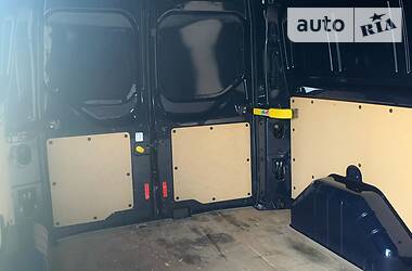 Вантажопасажирський фургон Ford Transit Custom 2015 в 