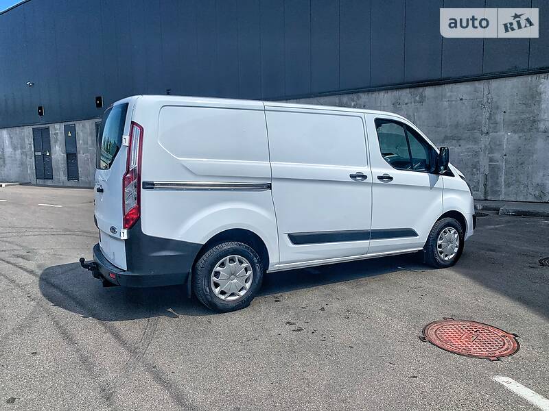 Вантажопасажирський фургон Ford Transit Custom 2015 в Києві