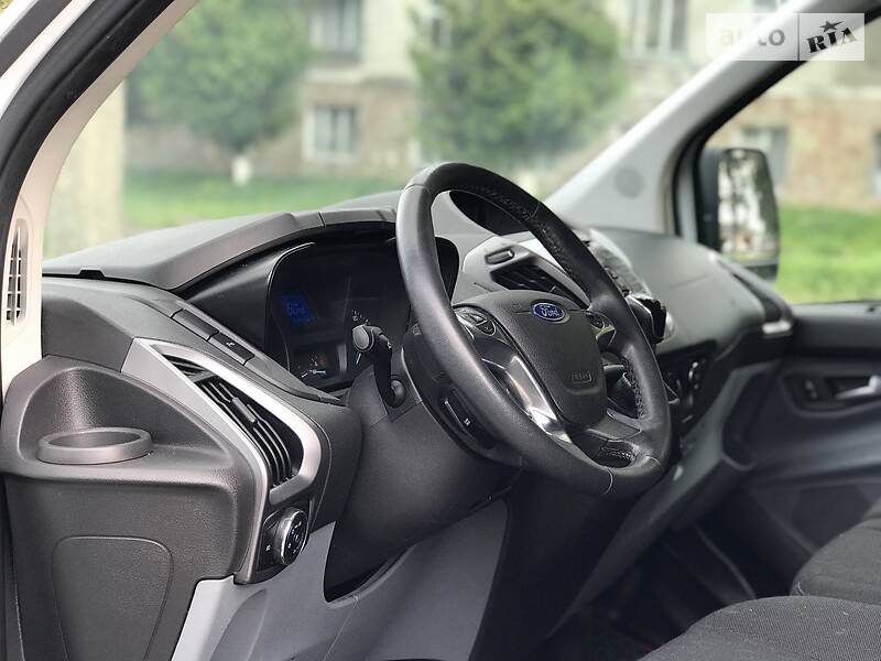 Вантажопасажирський фургон Ford Transit Custom 2014 в Дубні