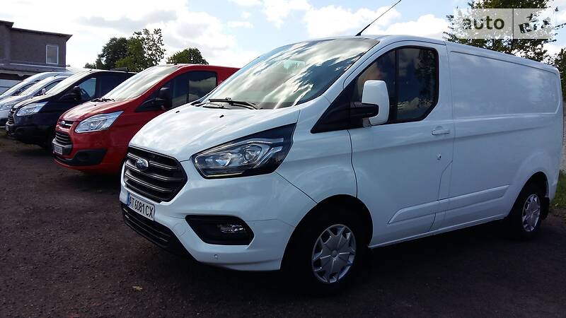 Вантажопасажирський фургон Ford Transit Custom 2018 в Івано-Франківську