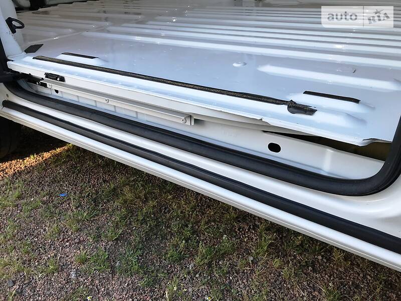 Вантажопасажирський фургон Ford Transit Custom 2016 в Одесі фото 41 Вантажопасажирський фургон Ford Transit Custom 2016 в Одесі