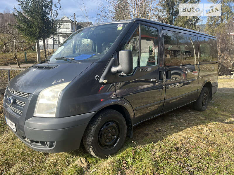 Мінівен Ford Transit Custom 2012 в Яремчі