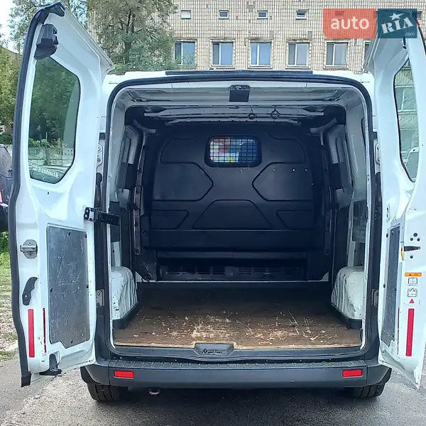 Грузовой фургон Ford Transit Custom 2013 в 