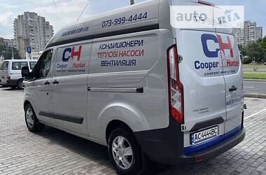 Вантажний фургон Ford Transit Custom 2016 в Львові