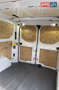Грузовой фургон Ford Transit Custom 2017 в 