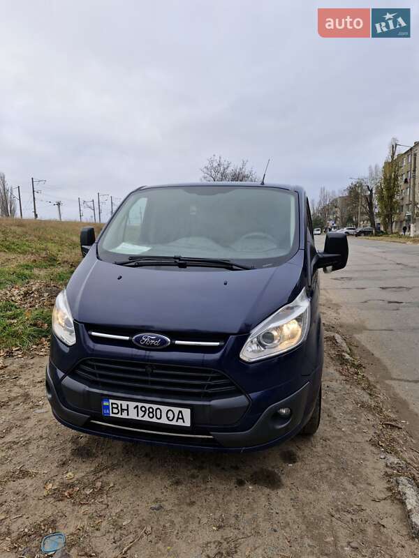 Грузовой фургон Ford Transit Custom 2016 в 