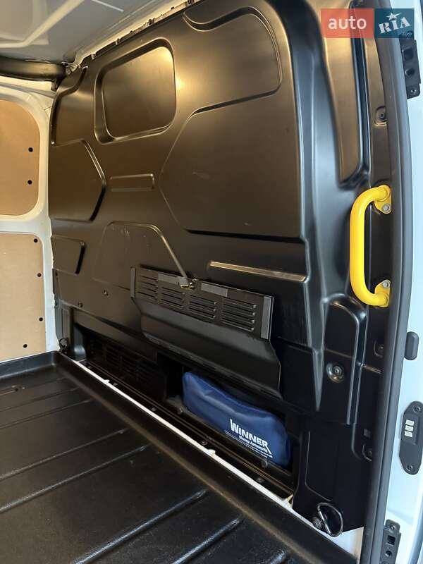 Грузовой фургон Ford Transit Custom 2022 в Киеве