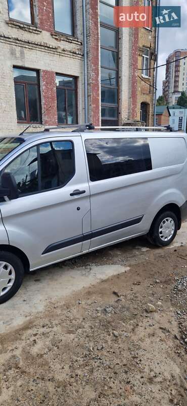 Вантажопасажирський фургон Ford Transit Custom 2016 в Києві фото 3 Вантажопасажирський фургон Ford Transit Custom 2016 в Києві