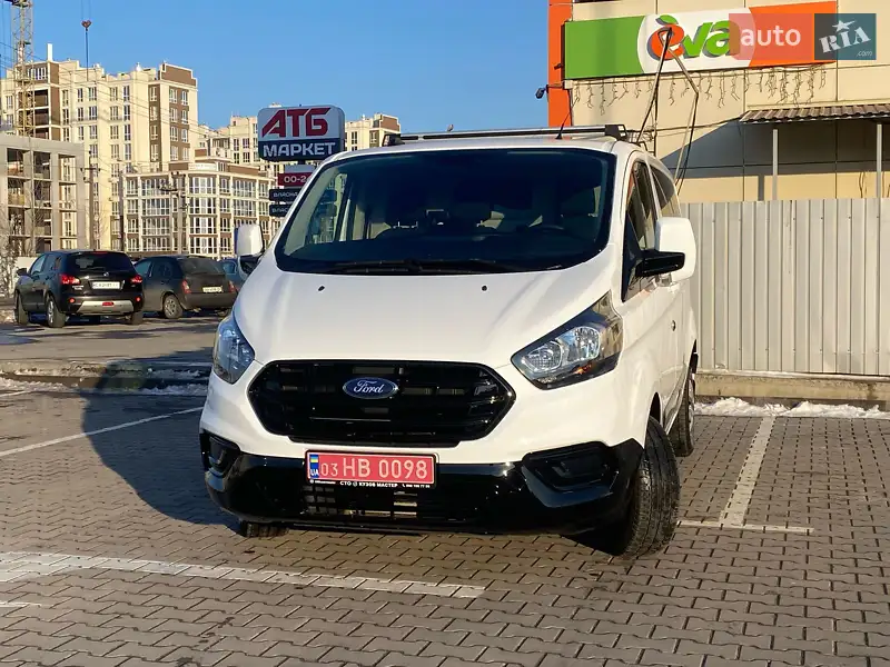Грузовой фургон Ford Transit Custom 2020 в 