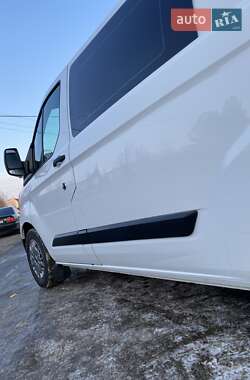 Вантажопасажирський фургон Ford Transit Custom 2018 в 