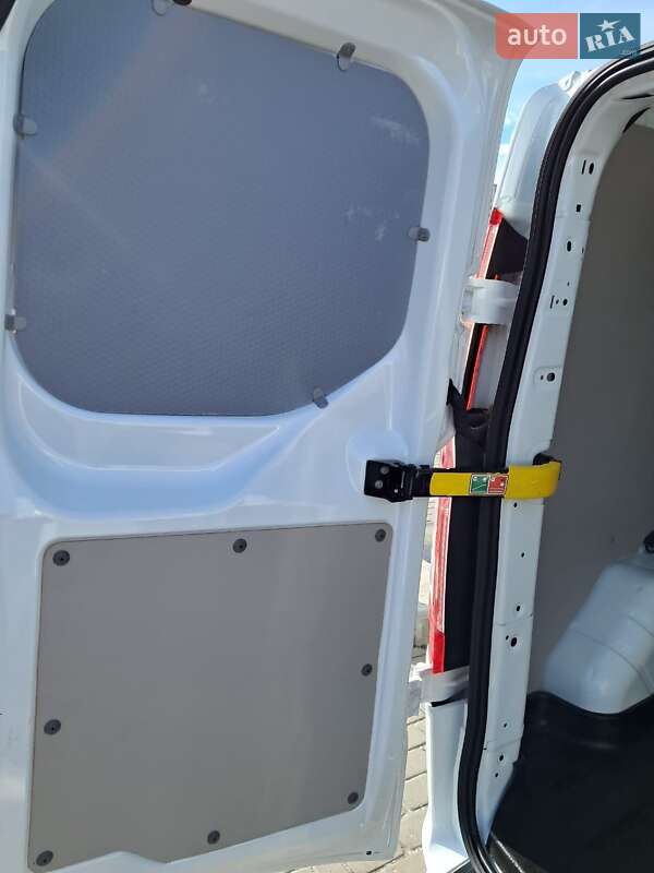 Вантажний фургон Ford Transit Custom 2018 в Львові