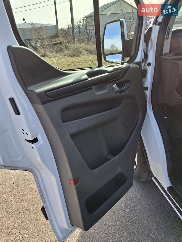 Вантажний фургон Ford Transit Custom 2020 в Коростені