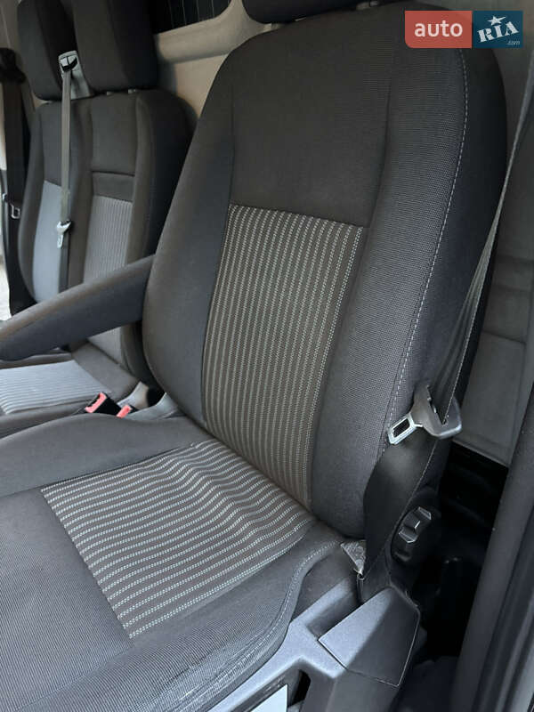 Вантажний фургон Ford Transit Custom 2017 в Львові фото 10 Вантажний фургон Ford Transit Custom 2017 в Львові