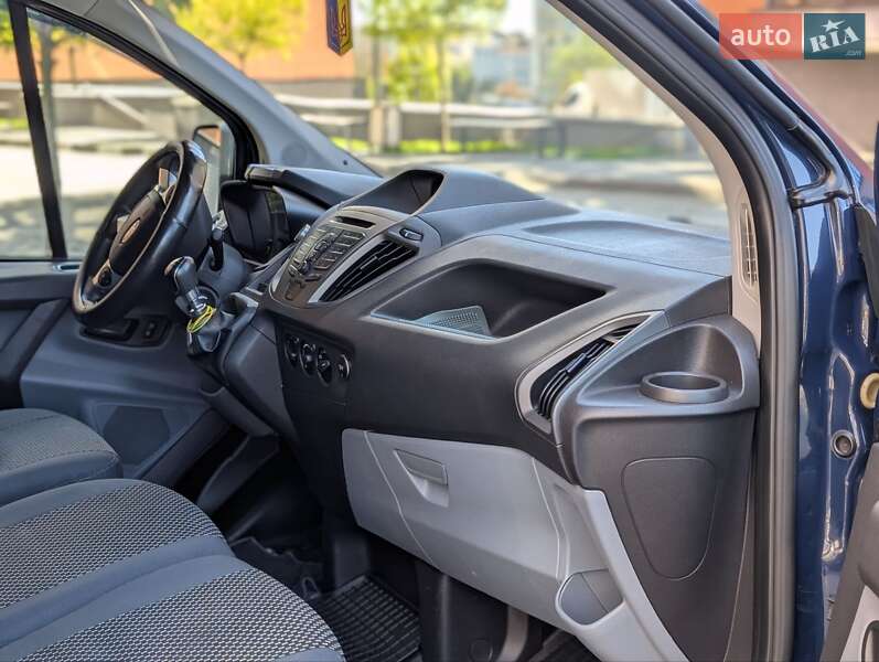 Вантажний фургон Ford Transit Custom 2014 в Івано-Франківську