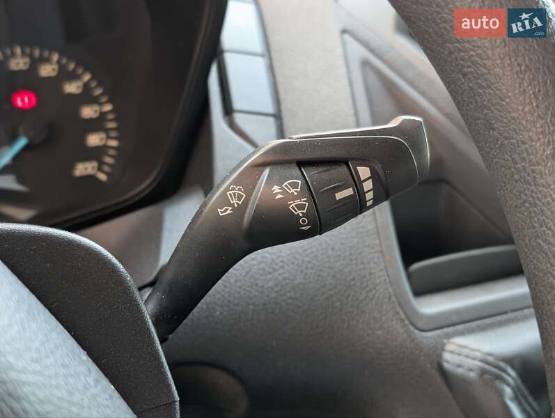 Вантажний фургон Ford Transit Custom 2014 в Івано-Франківську