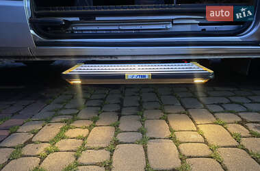 Минивэн Ford Transit Custom 2020 в 