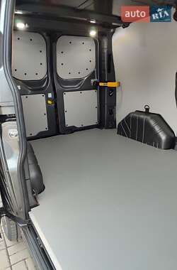 Грузовой фургон Ford Transit Custom 2020 в 