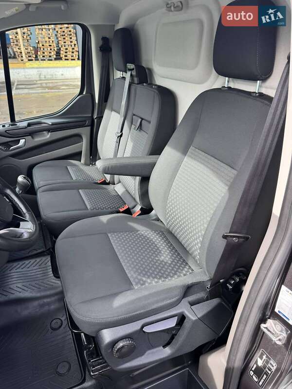 Вантажний фургон Ford Transit Custom 2020 в Луцьку