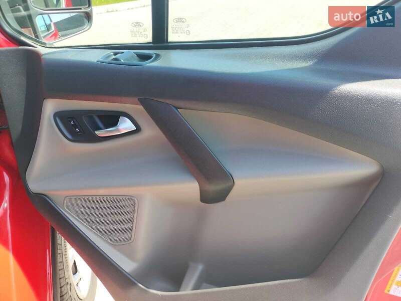 Минивэн Ford Transit Custom 2016 в Рожище