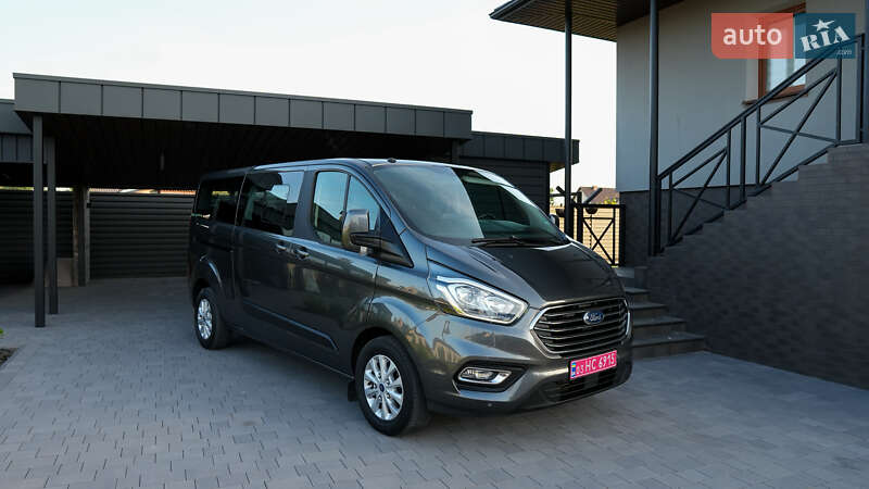 Минивэн Ford Transit Custom 2018 в 