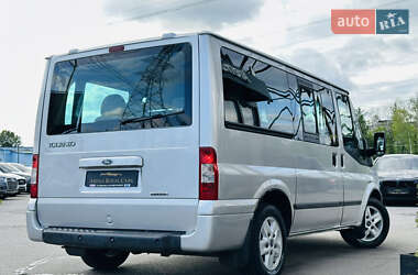 Минивэн Ford Transit Custom 2012 в 